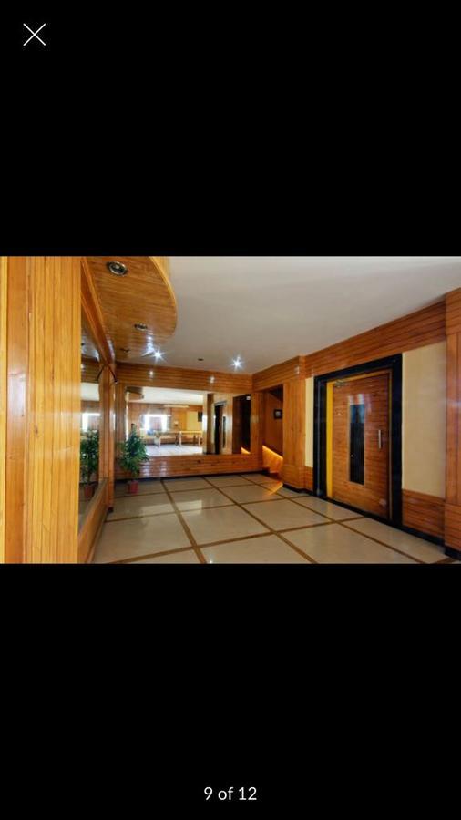 أحمد أباد Hotel Yellow Lime المظهر الخارجي الصورة